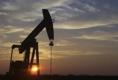 Petrolio, prezzi in forte rialzo: il Brent supera i 115 dollari al barile